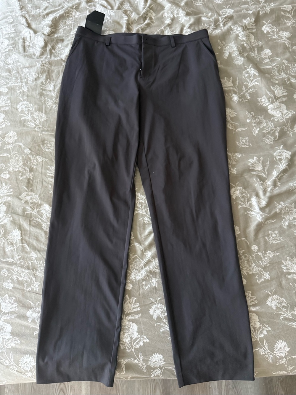 Murano Men's Charcoal Straight-Leg Dress Pants
